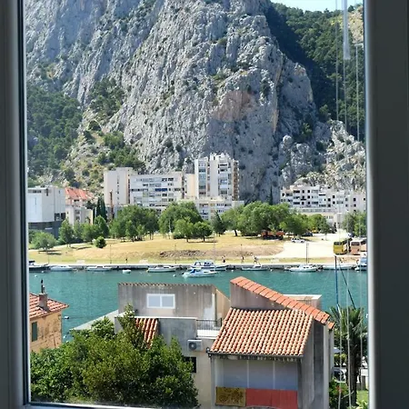 Διαμέρισμα Newly Renovated 