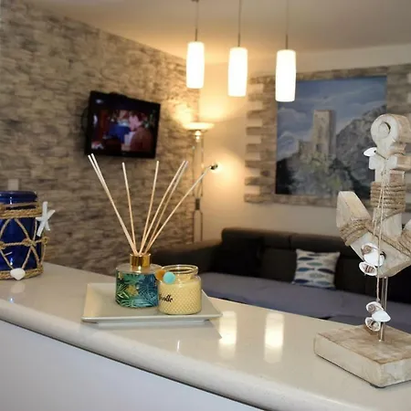 Διαμέρισμα Newly Renovated 