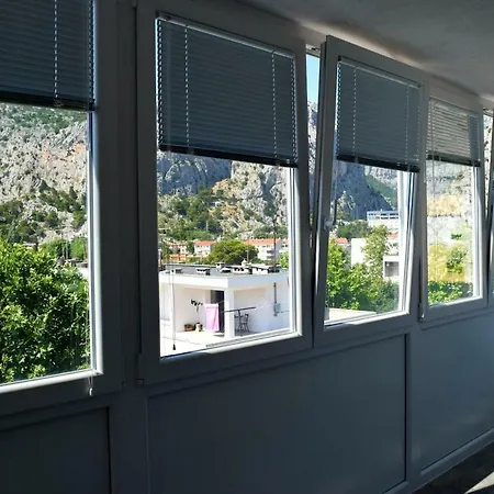 Διαμέρισμα Newly Renovated 